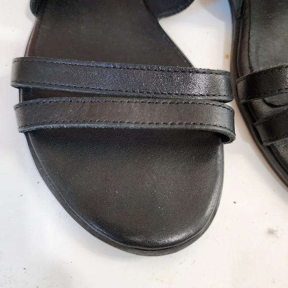 Eileen Fisher Cici Black Strappy leather Open Toe sandal Summer Vacation Casual - Picture 6 of 15